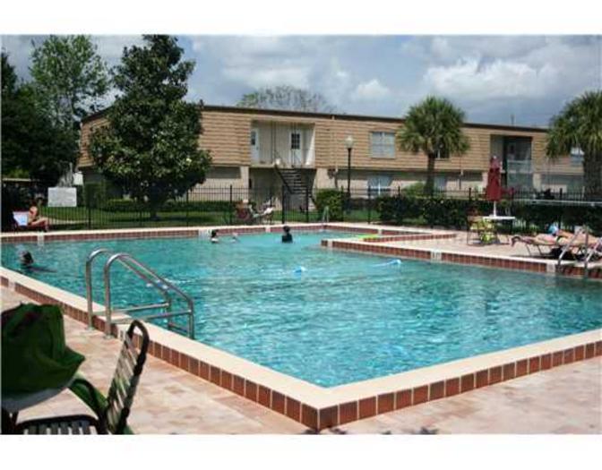 pool Listing photo 6